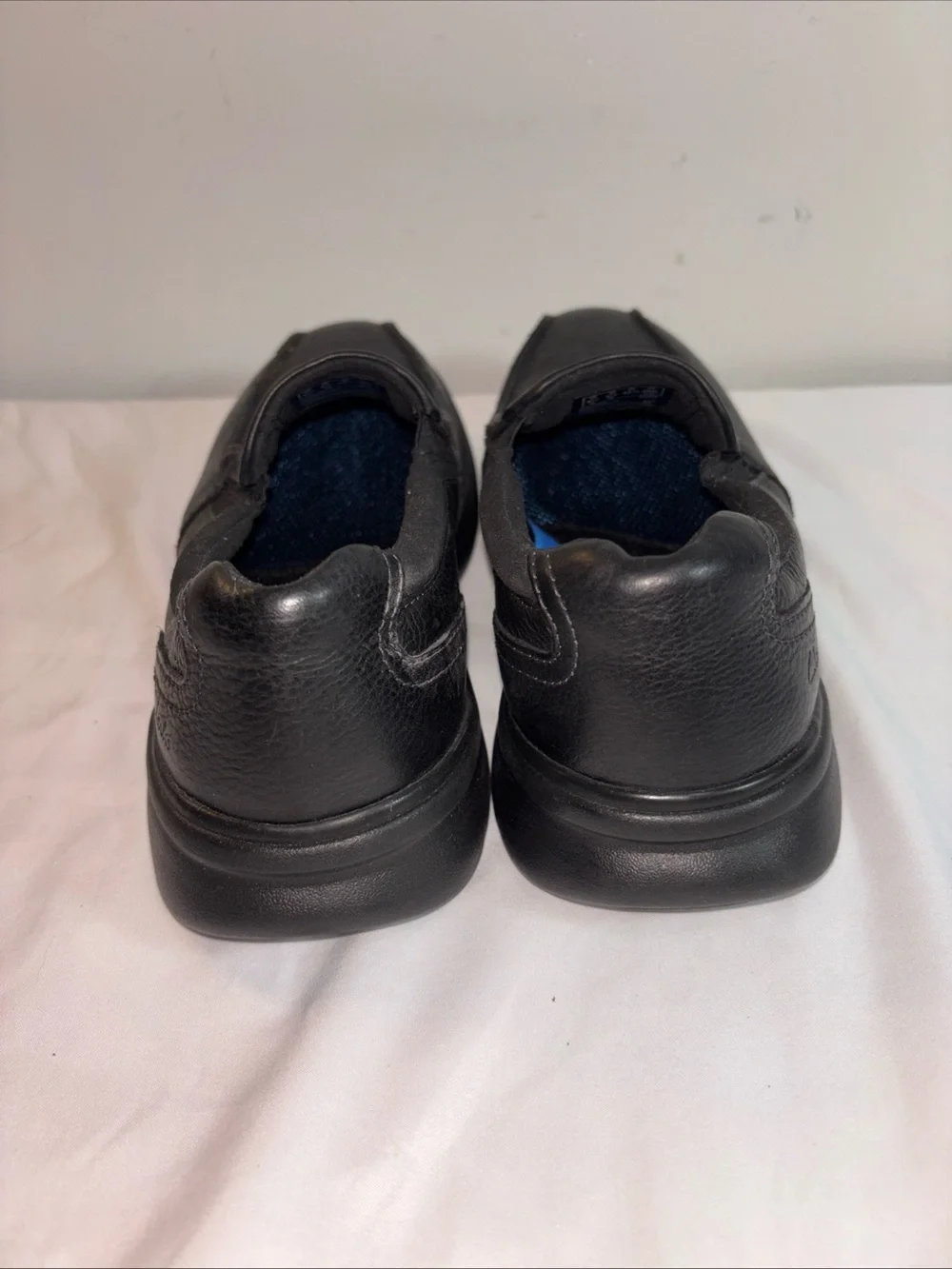 Clark’s Extreme Comfort New Men's Black Slip-On Comfort Loafers. 7/8